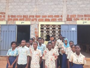 Élèves heureux du CSAP lors d’une photo de classes